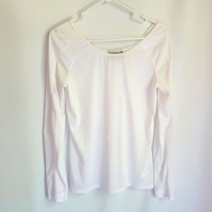 Athleta Semi Sheer Top Sz Medium